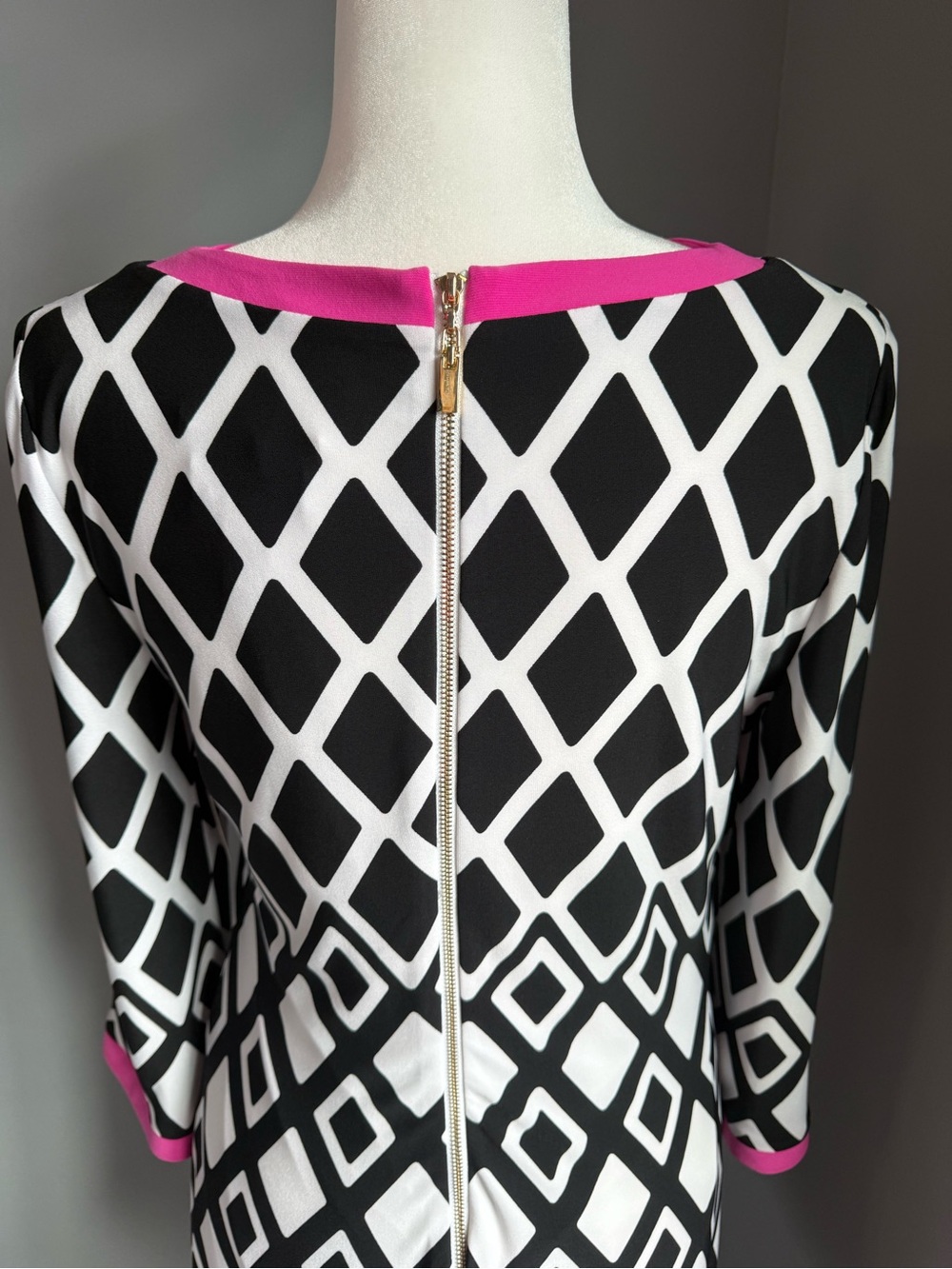 Joseph Ribkoff Black & White Diamond Geometric Print Shift Dress Hot Pink Trim
